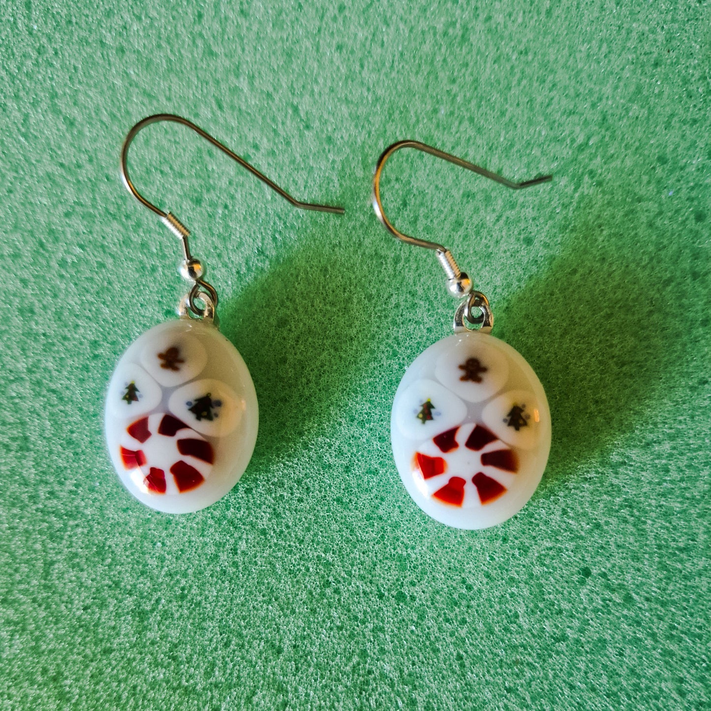 Holiday round fused glass earrings No. 5