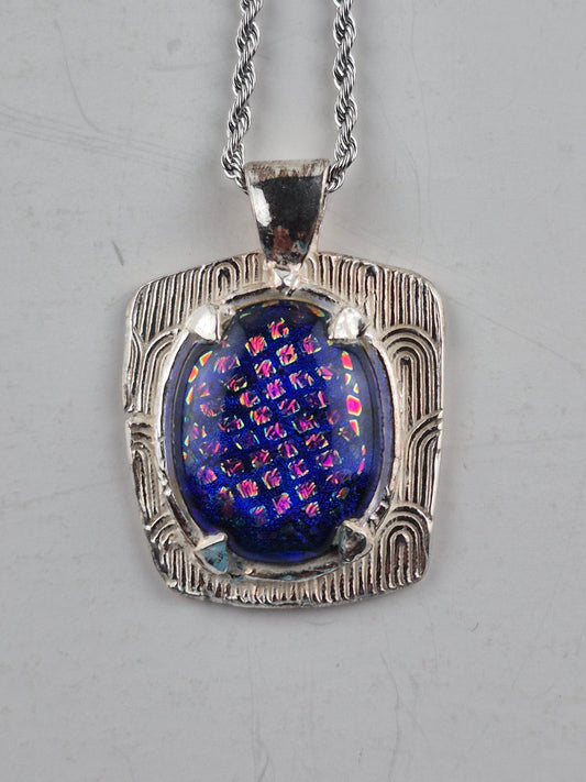 Fine silver dichroic glass cabochon pendant